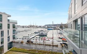 Wave Apartments - Yacht Park 3